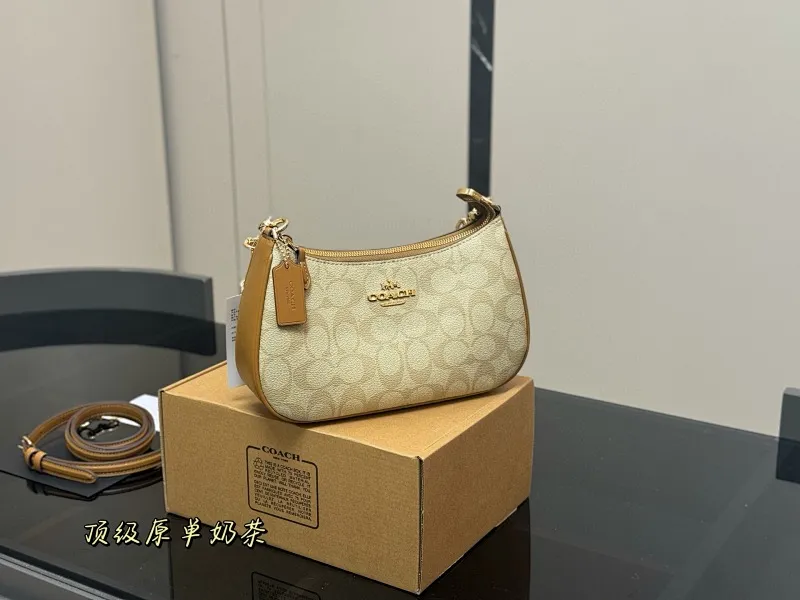 All categories Official website "Brand Women's Bags" Women's Bags 💙 COACH 2025 new COACH armpit bag