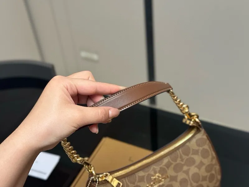 All categories Official website "Brand Women's Bags" Women's Bags 💙 COACH 2025 new COACH armpit bag