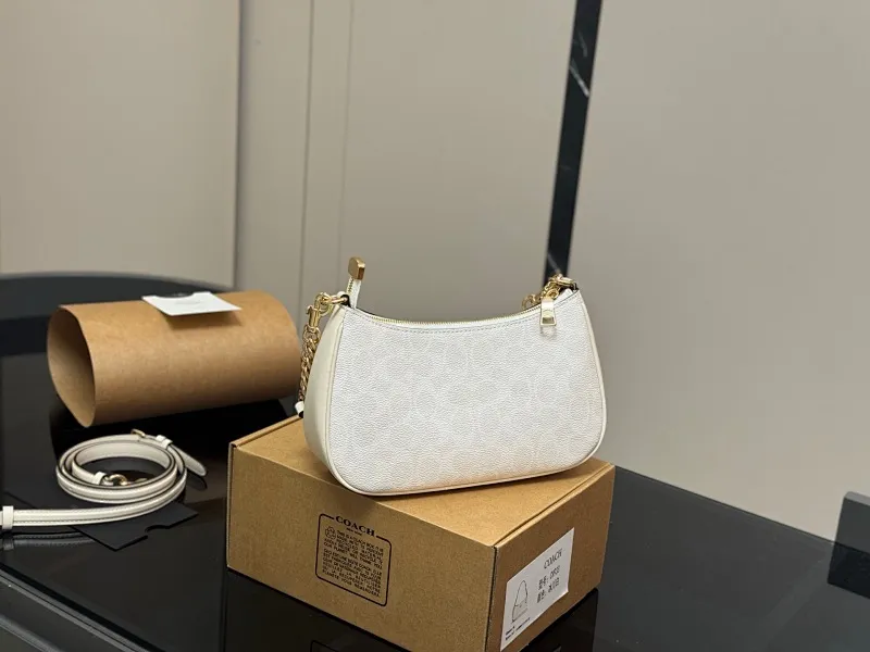 All categories Official website "Brand Women's Bags" Women's Bags 💙 COACH 2025 new COACH armpit bag