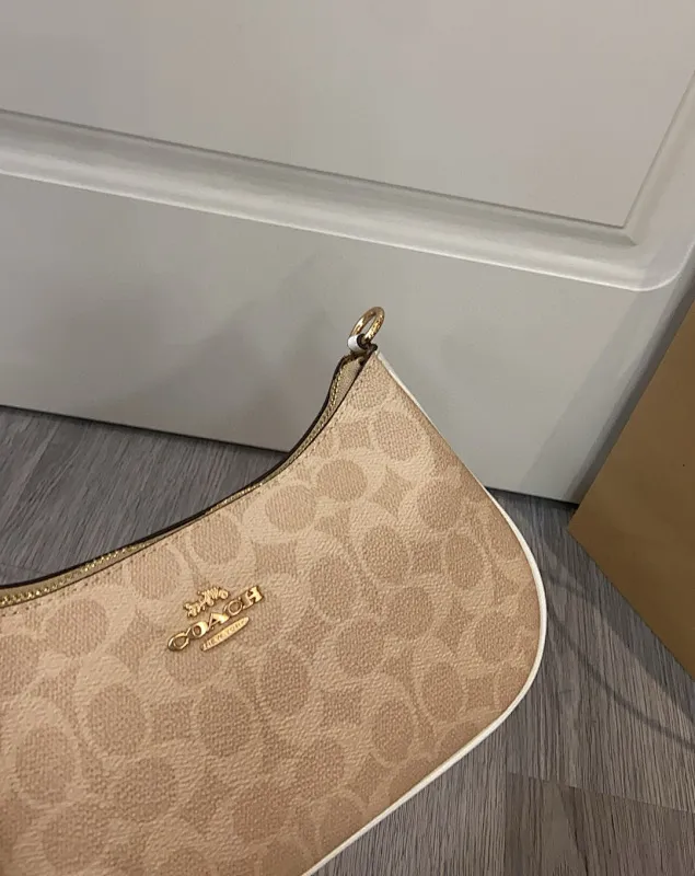 All Categories Coach Women's Bags (COACH) Coach CV933