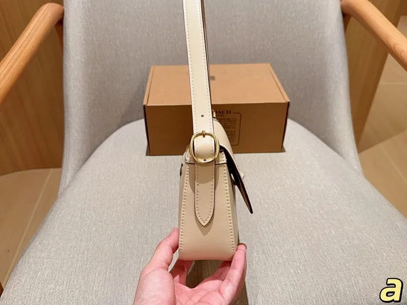 All categories Official website "Brand Women's Bags" Women's Bags 💙 COACH 2025 new COACH armpit bag