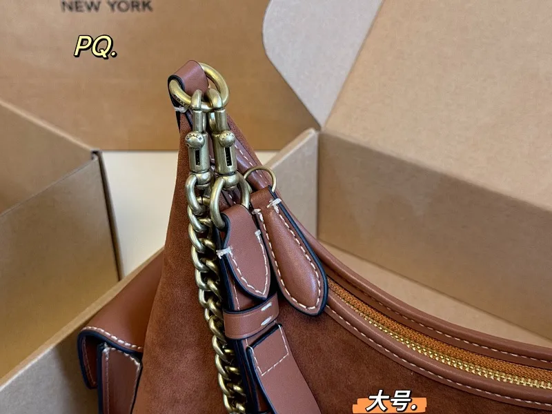 All Categories Official Website "Brand Women's Bags" Women's Bags 💙 COACH 2025 New COACH Suede Juliet Chain Underarm Bag