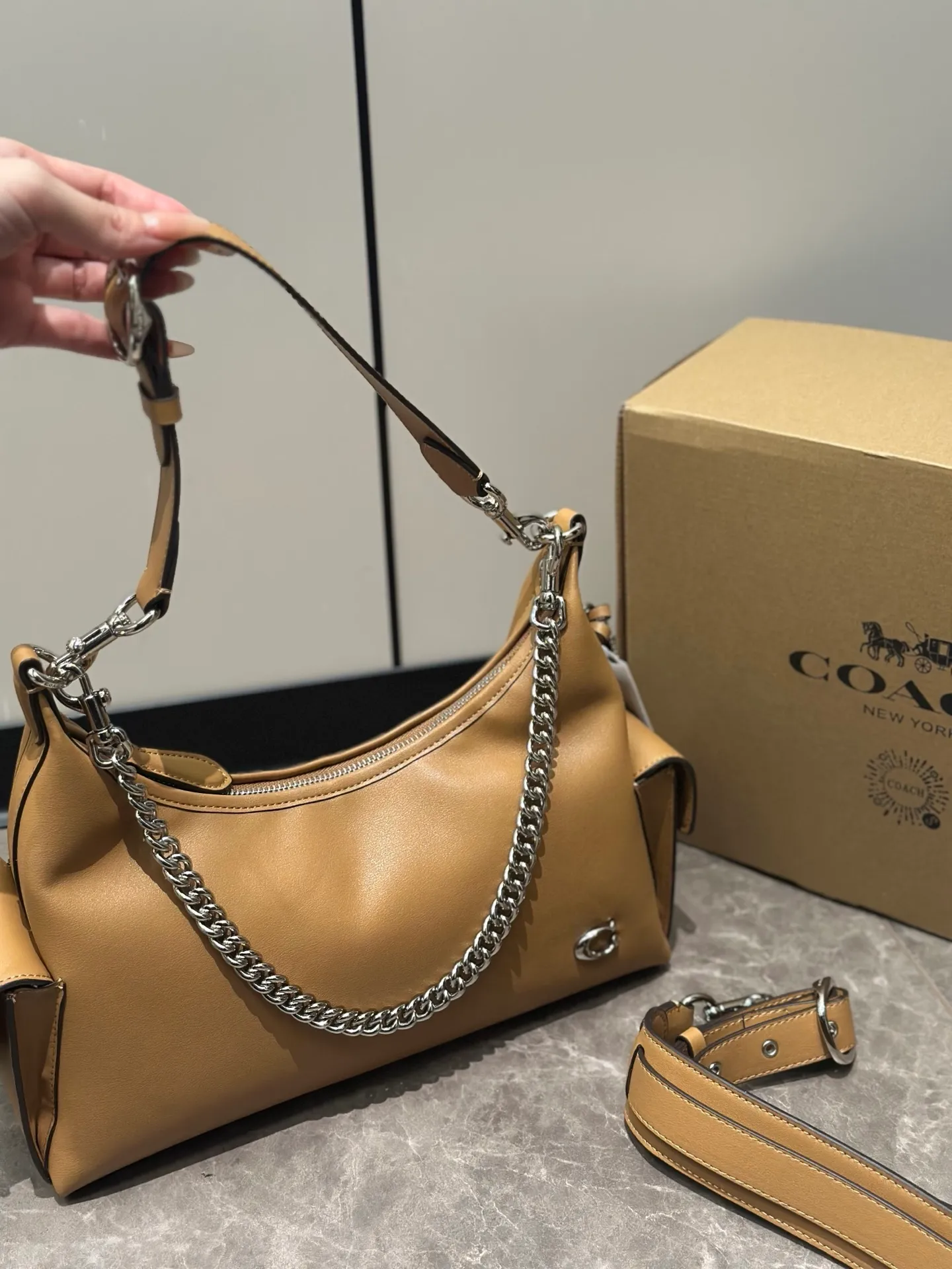 All Categories Official Website "Brand Women's Bags" Women's Bags 💙 COACH 2026 New COACH Underarm Bag