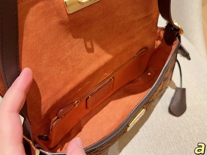 All categories Official website "Brand Women's Bags" Women's Bags 💙 COACH 2025 new COACH armpit bag