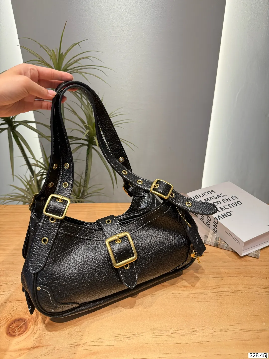 All Categories Official Website "Brand Women's Bags" Women's Bags 💙 COACH 2026 New COACH Crossbody Bag