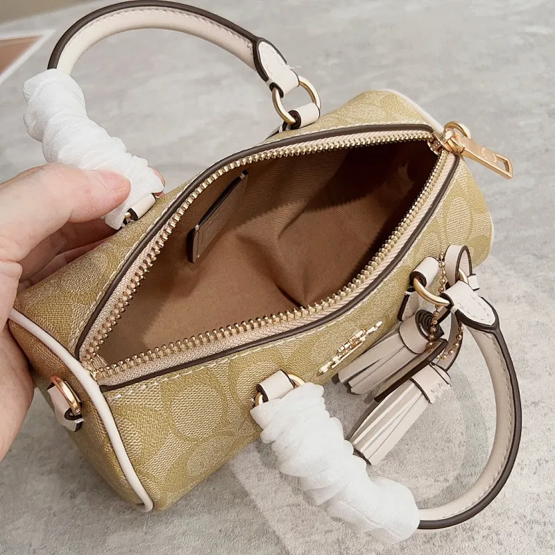 All Categories Official Website "Brand Women's Bags" Women's Bags 💙 COACH 2023 latest COACH crossbody bag