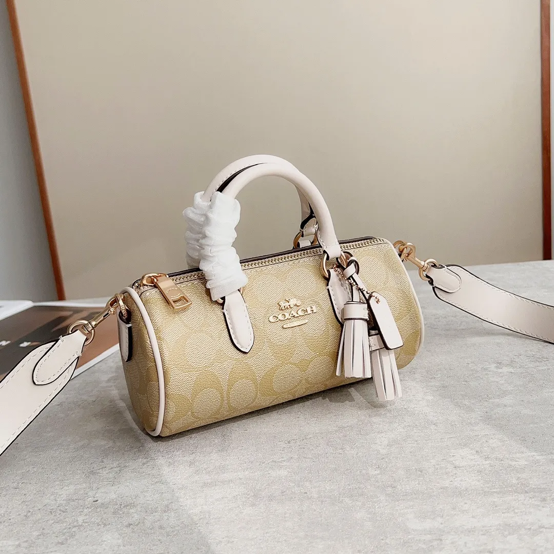 All Categories Official Website "Brand Women's Bags" Women's Bags 💙 COACH 2023 latest COACH crossbody bag