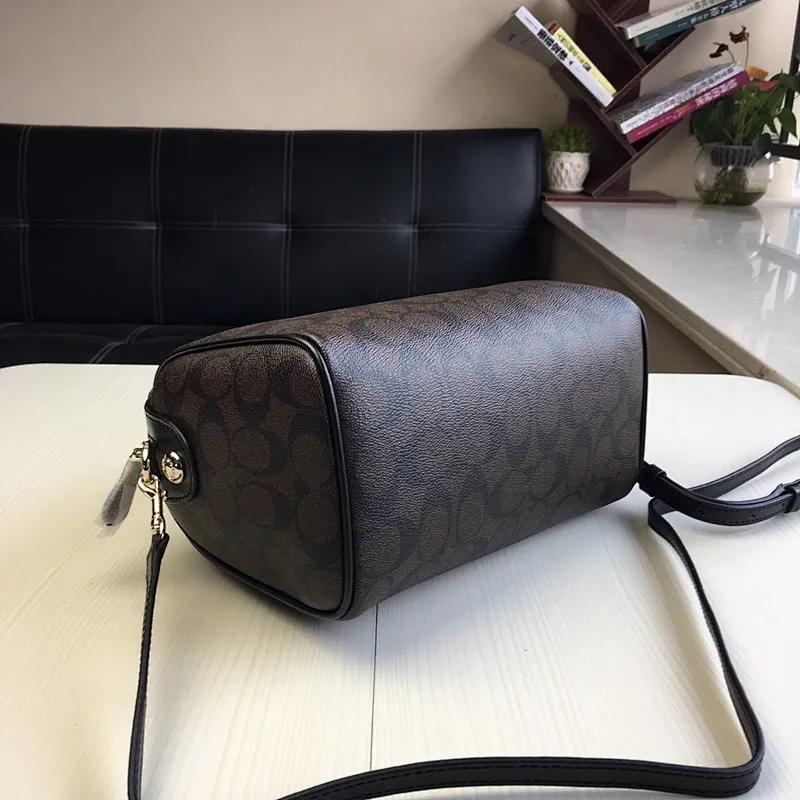 All Categories Official Website "Brand Women's Bags" Women's Bags 💙 COACH 2023 latest COACH crossbody bag