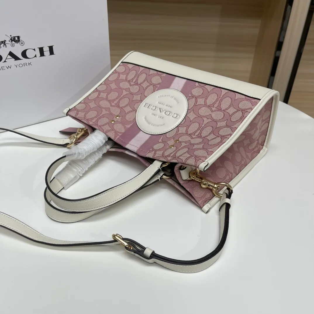 Batch 440💰. coach/Coach new model C7685 Butot horizontal series, latest style design, large round cake LOGO, very iconic, big C with hemp thread old flower embroidery, size about 30X23