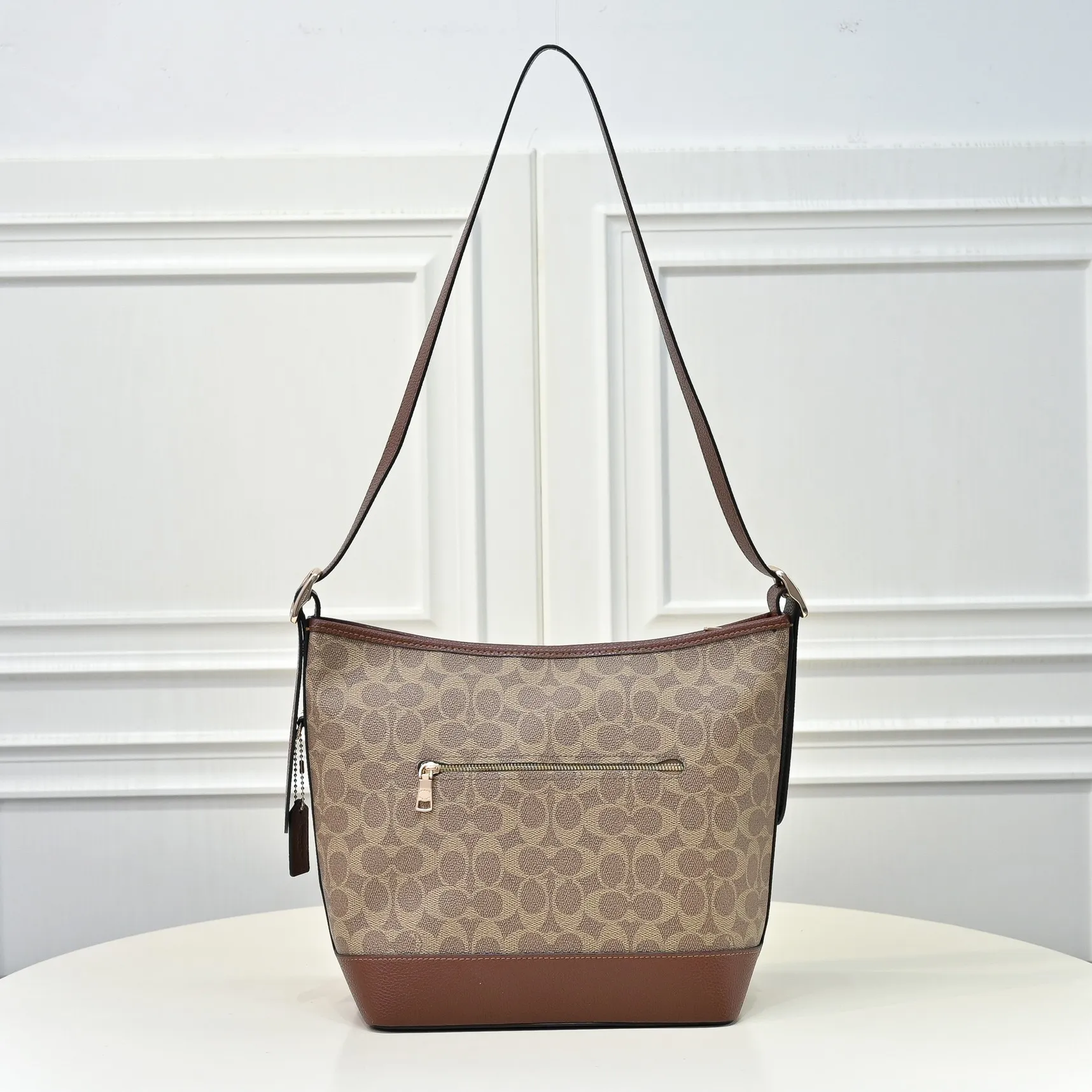 P380 [Top original order] Style number: CBH20 Size: 23*28.5*11.5cm