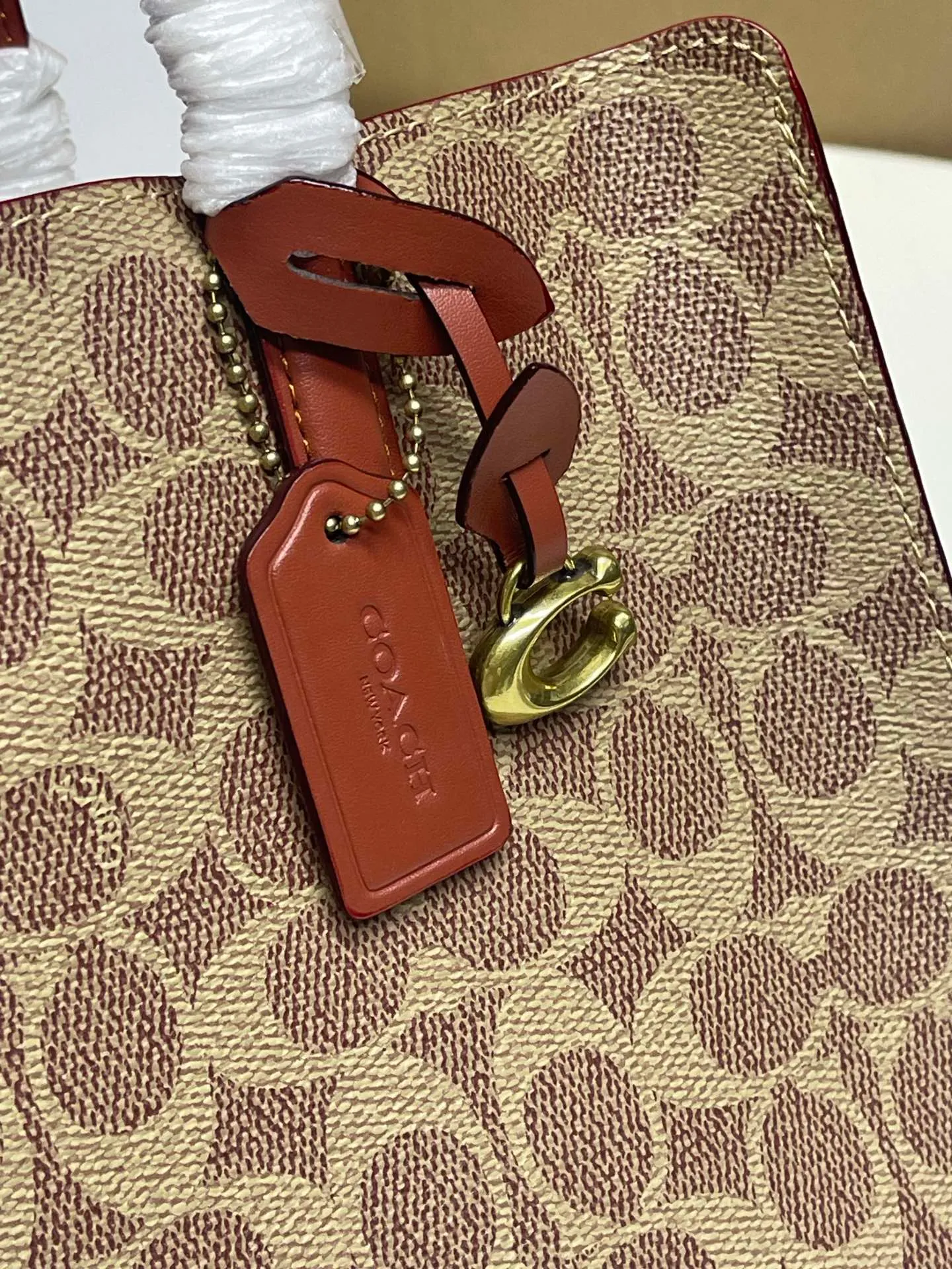 Batch 460💰COACH/Coach new women’s classic logo CJ806 CARTER CARRYALL No. 28 handbag, size 28 20 10