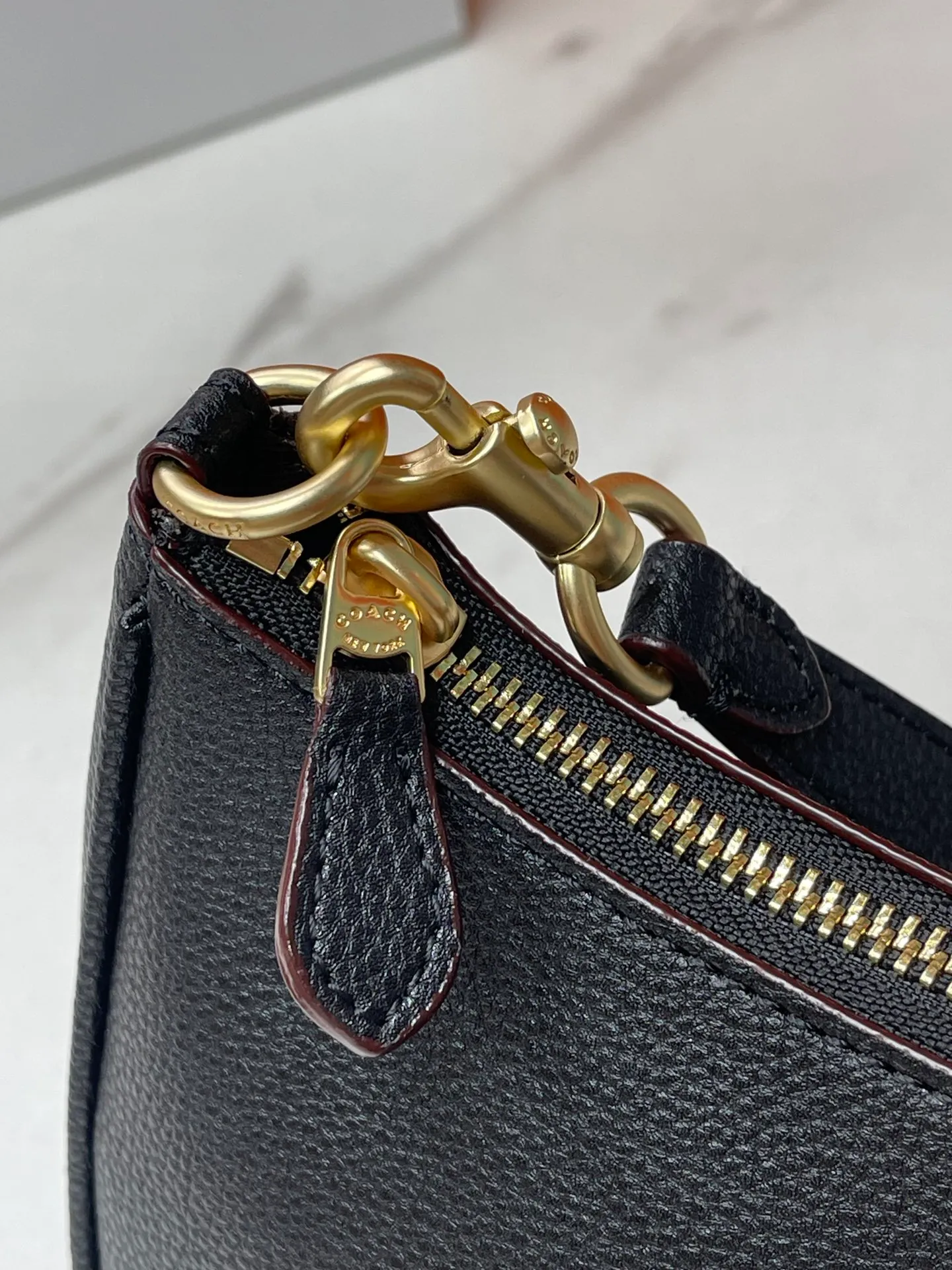 Batch 380💰Model CM084 Coach’s latest armpit bag, size 24.5/15.5/7.5.