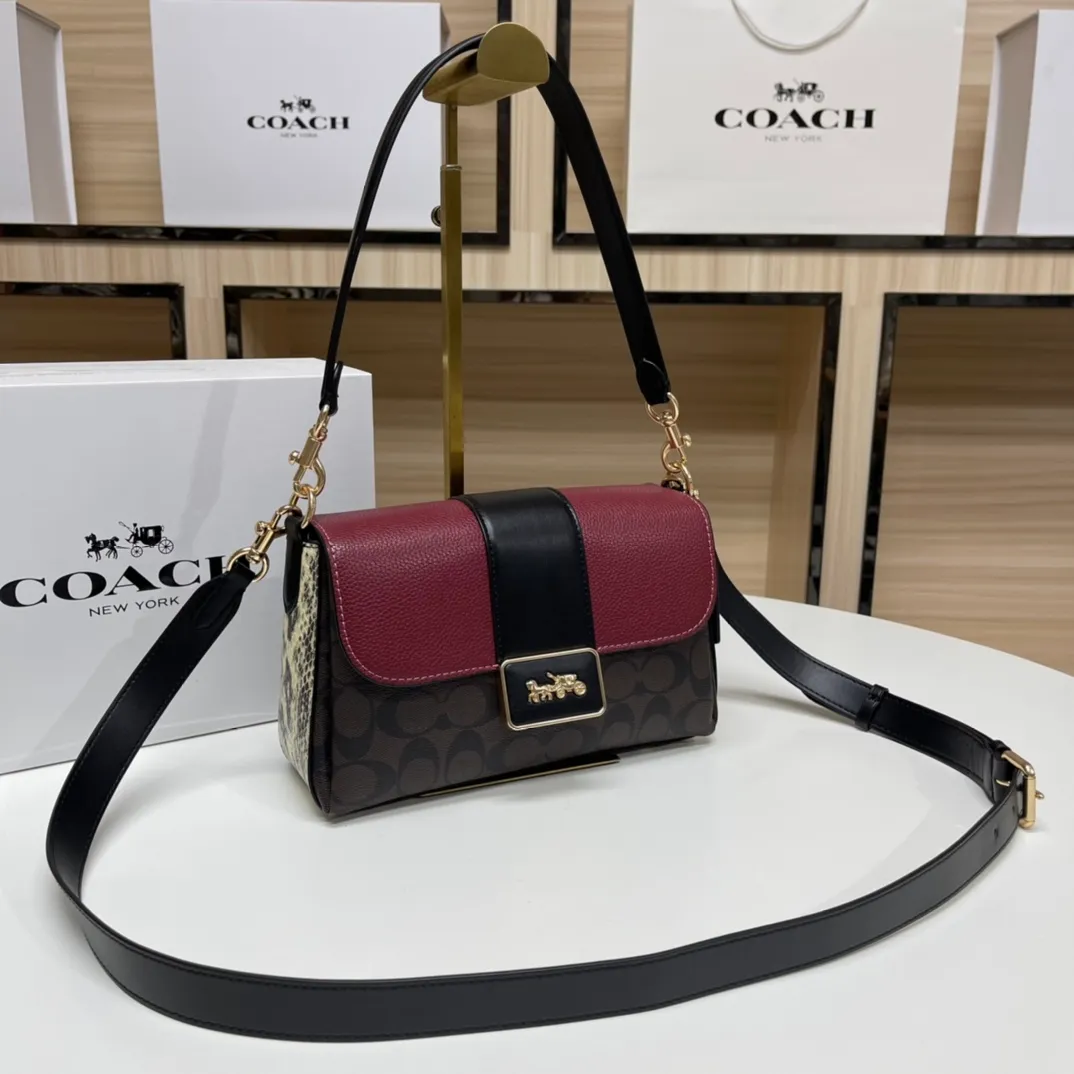Top original order batch 480💰COACH counter synchronization outlet new GRACE flip shoulder crossbody bag for women, model CC068 size: 26*16*8.5