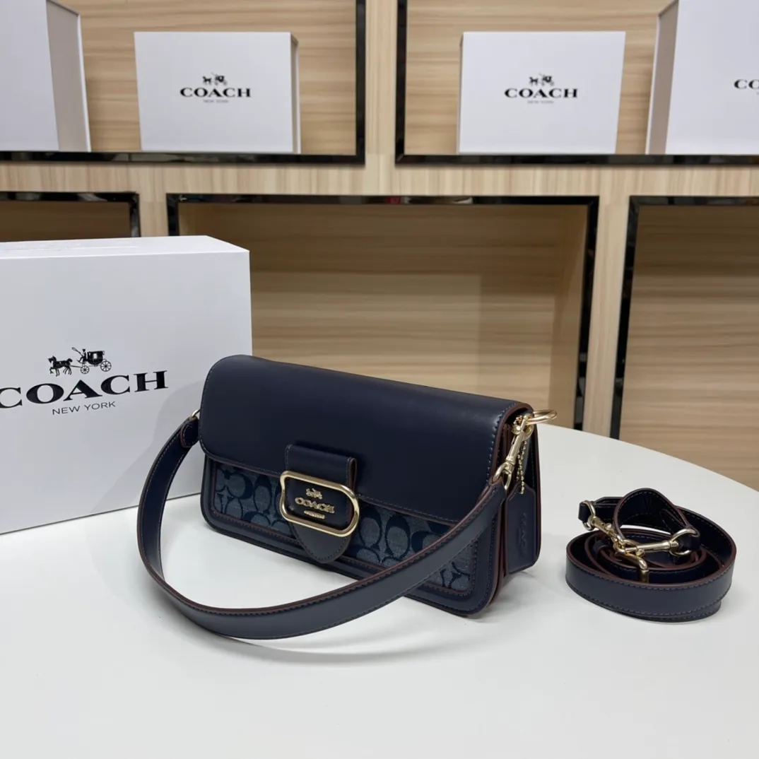 Top original order batch 500💰COACH/model CH137. Coach Outlet women's bag Chambray color matching classic logo MORGAN shoulder bag armpit bag. Size 26X14X6