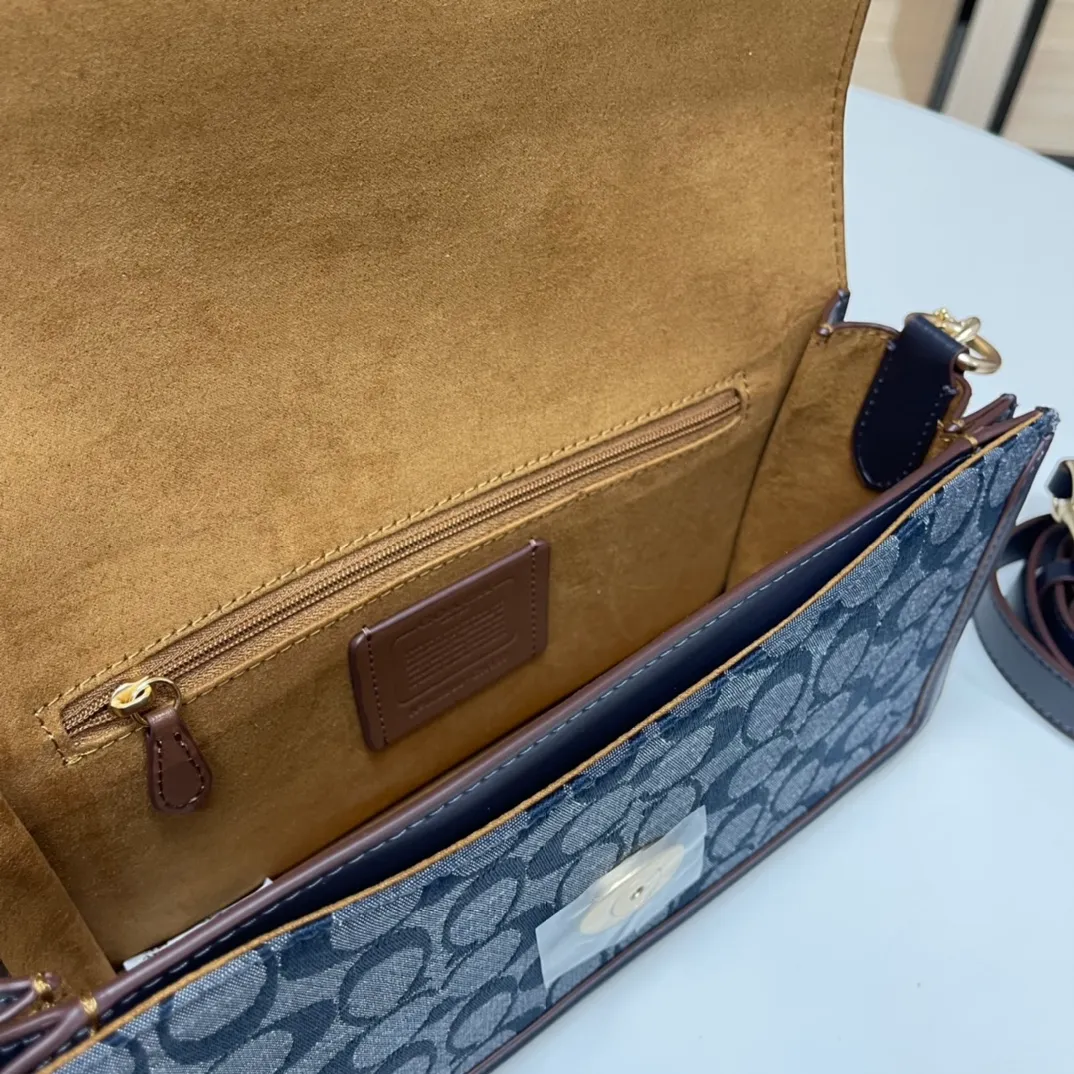 Top original order batch 500💰COACH/model CH137. Coach Outlet women's bag Chambray color matching classic logo MORGAN shoulder bag armpit bag. Size 26X14X6