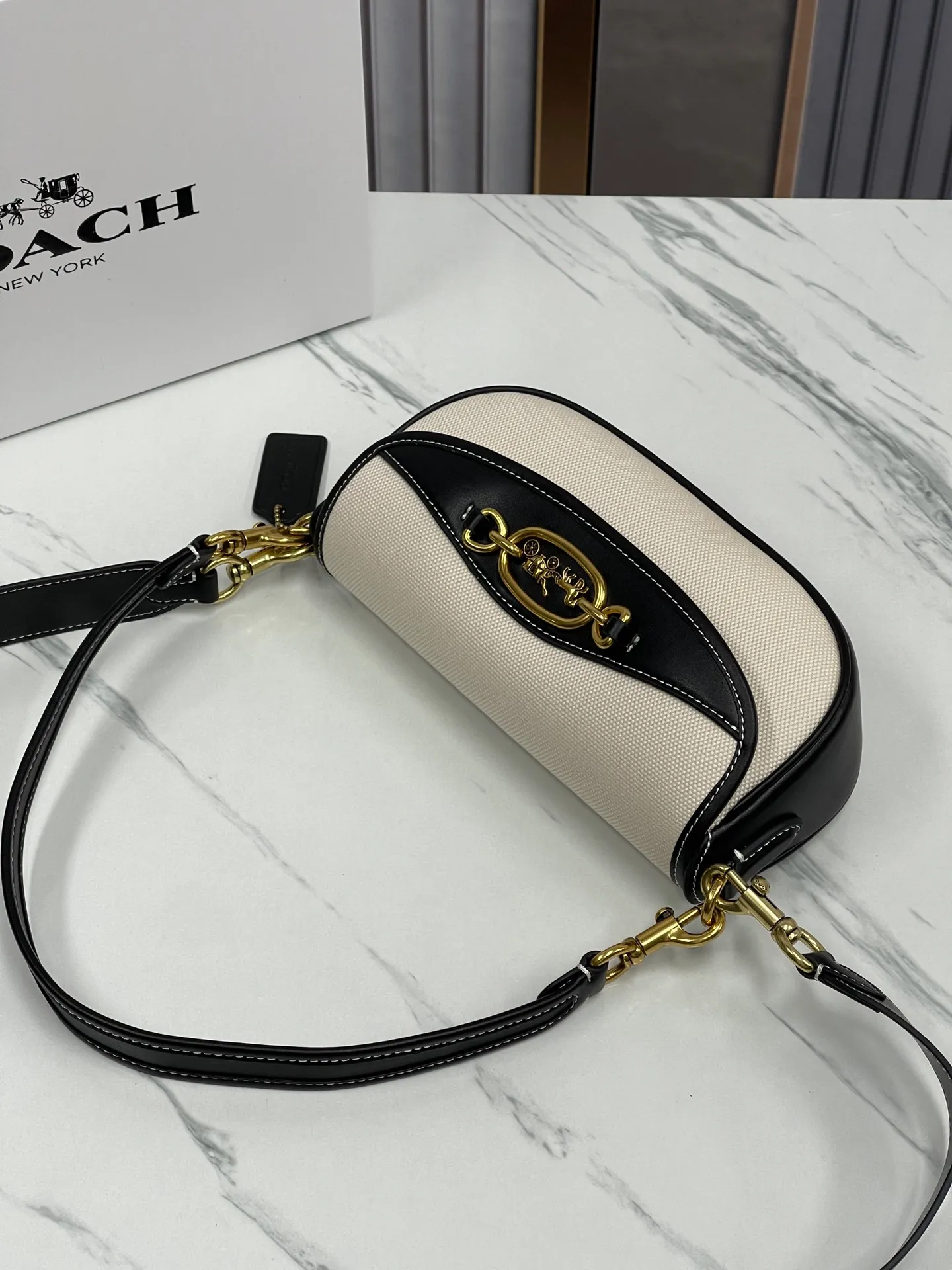 Top original order batch 440💰coach/Coach new women's saddle bag CR668 shoulder cross-body handbag HARLEY23 canvas retro lock bag armpit bag size: 22*13*5