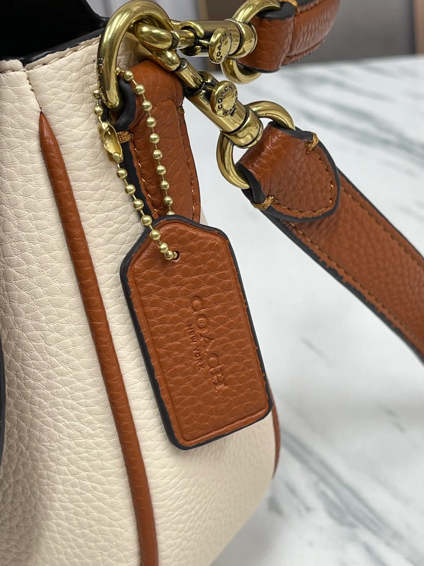 Top original order batch 460💰COACH/Coach new counter synchronization·new product women’s classic logo LEGACY shoulder bag presbyopia, model CU100, size 25.5*18.5*7