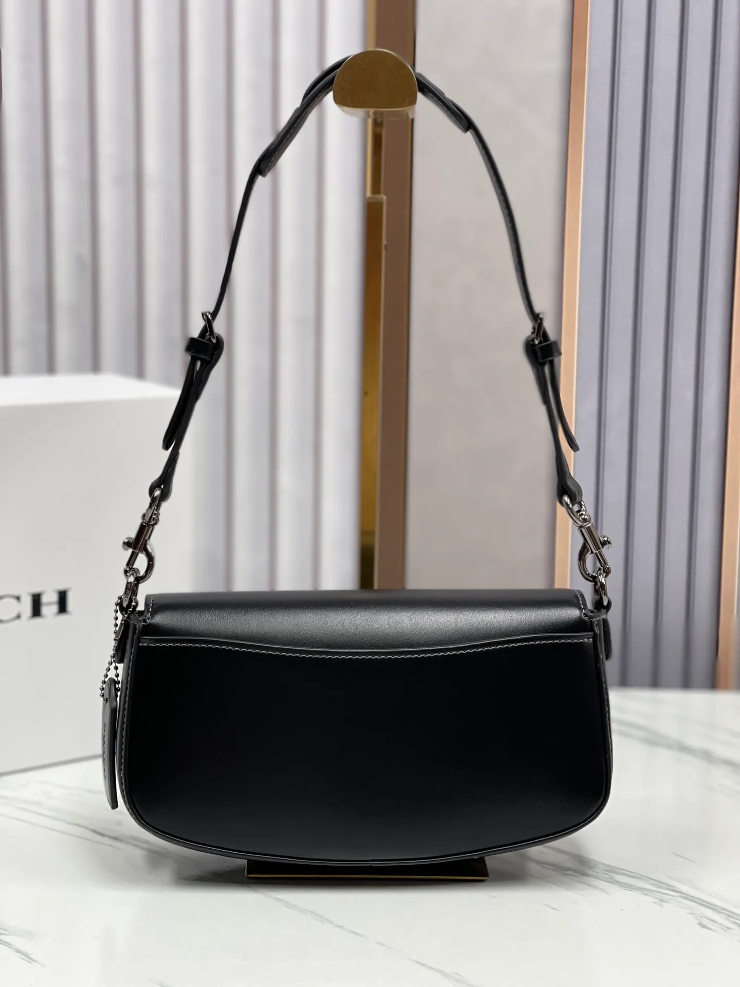 P390🍑Coach/Coach’s new June Satchel. CT776 small bag has that kind of matching feeling and the leather texture is great. Size 23/20/8.5