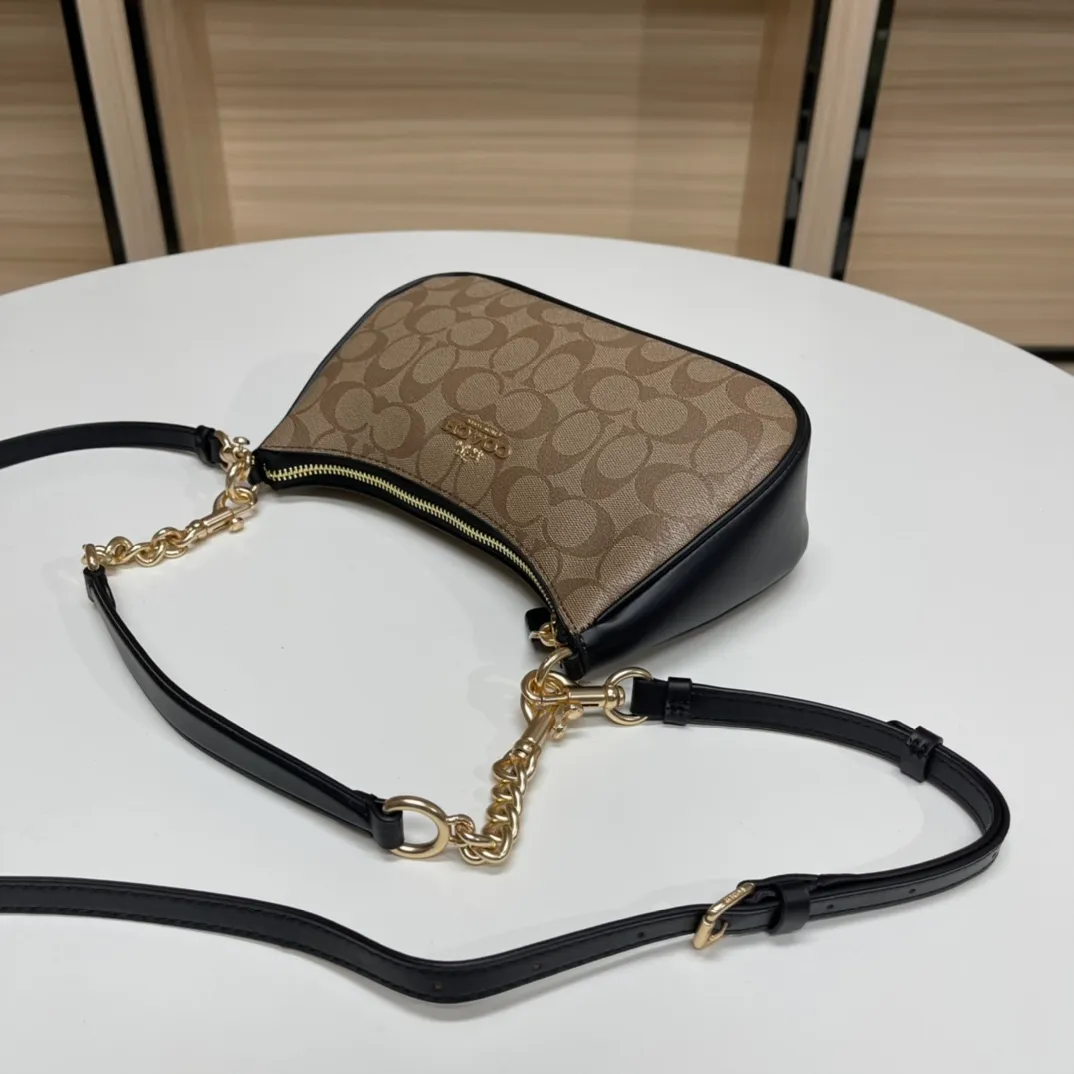 Top original order batch 380💰coach/Coach new armpit bag new model in stock. Model 548, 209, 173. C's Outlet women's bag color-blocked TERI shoulder bag. . DETAILS details Material: cow leather 2 credit card slots Built-in multi-function pocket Top zipper closure, fabric lining Detachable handle with vertical length of 21cm Detachable shoulder strap with vertical length of 58cm, can be used for shoulder or crossbody Dimensions: 24.5cm (length) × 15.5cm (height) 7.5cm (width),