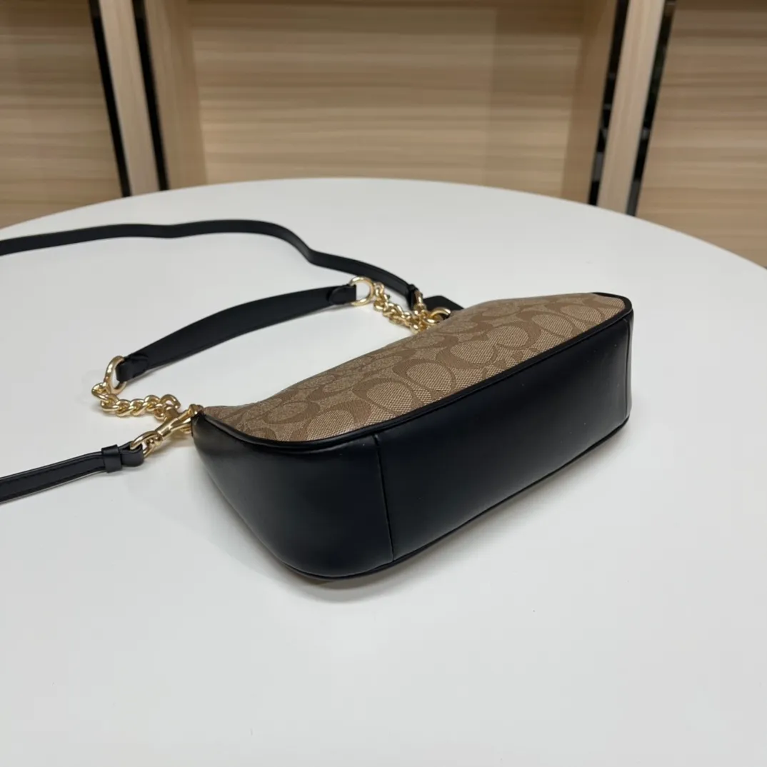 Top original order batch 380💰coach/Coach new armpit bag new model in stock. Model 548, 209, 173. C's Outlet women's bag color-blocked TERI shoulder bag. . DETAILS details Material: cow leather 2 credit card slots Built-in multi-function pocket Top zipper closure, fabric lining Detachable handle with vertical length of 21cm Detachable shoulder strap with vertical length of 58cm, can be used for shoulder or crossbody Dimensions: 24.5cm (length) × 15.5cm (height) 7.5cm (width),