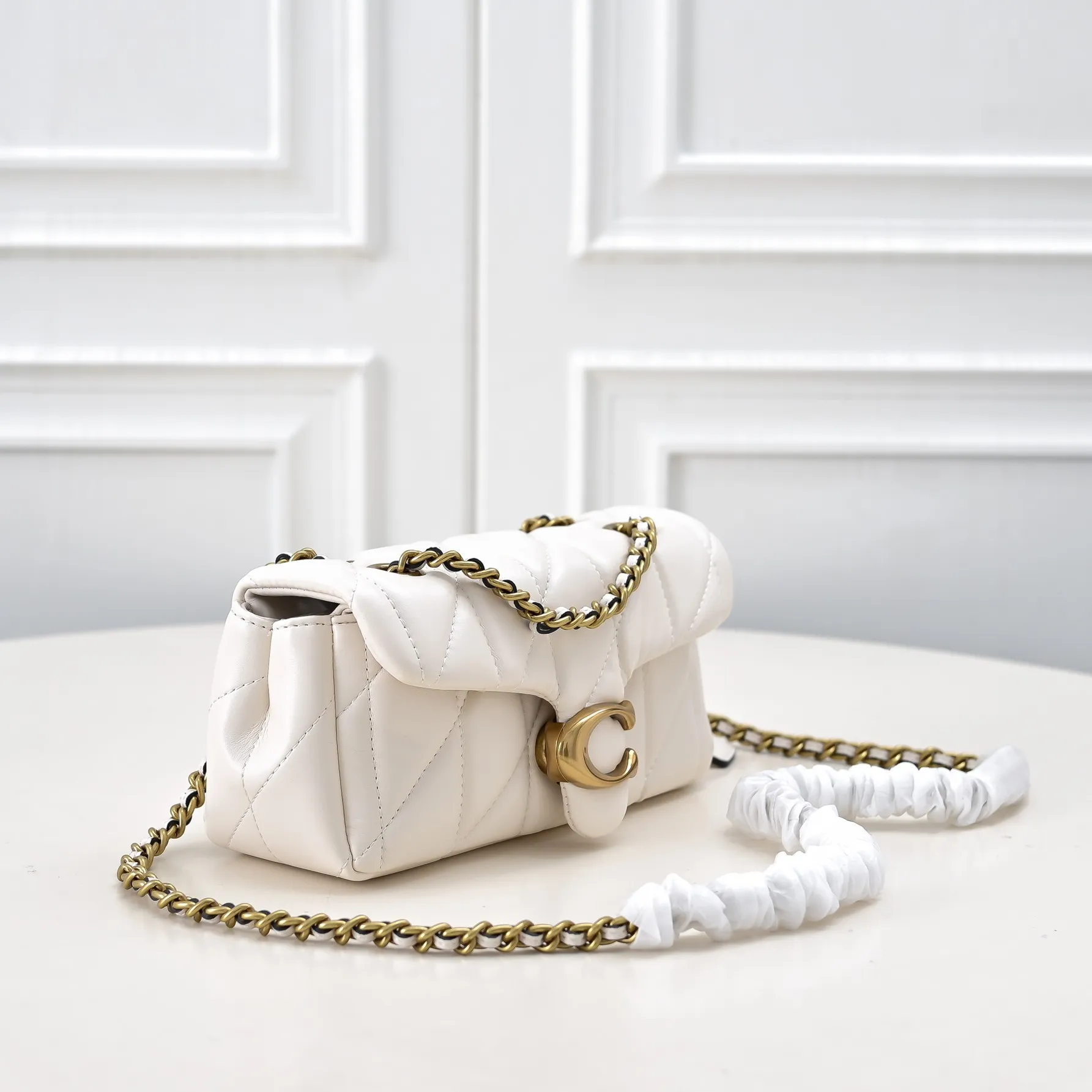 P420 [Top original order] Small gold buckle Style number: CP298 Size: 20*11*7cm