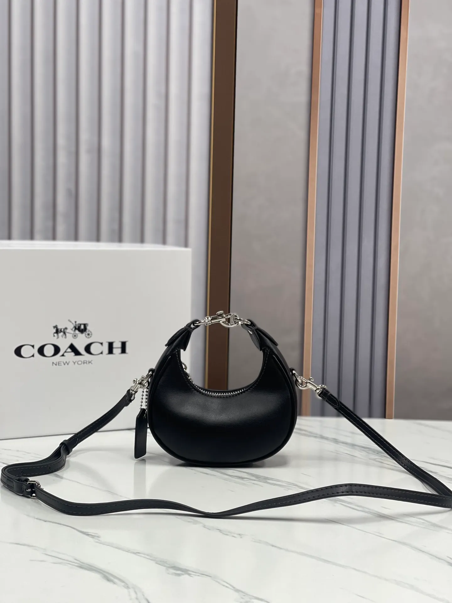 Top original order batch 360💰Coach new women's mini dumpling bag model: CR506 wrist bag shoulder crossbody retro half-moon bag jonie armpit bag, size: 15*7*6