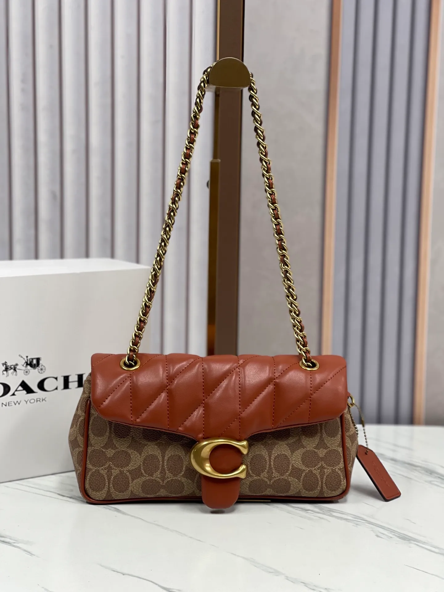 Top original order batch 480¥Coach/Coach new model CY815✈️Quilting Tabby chain tabby with quilting technology. Cool, low-key and high-end gold buckle. Choose a size and color you like. Size 26/15.