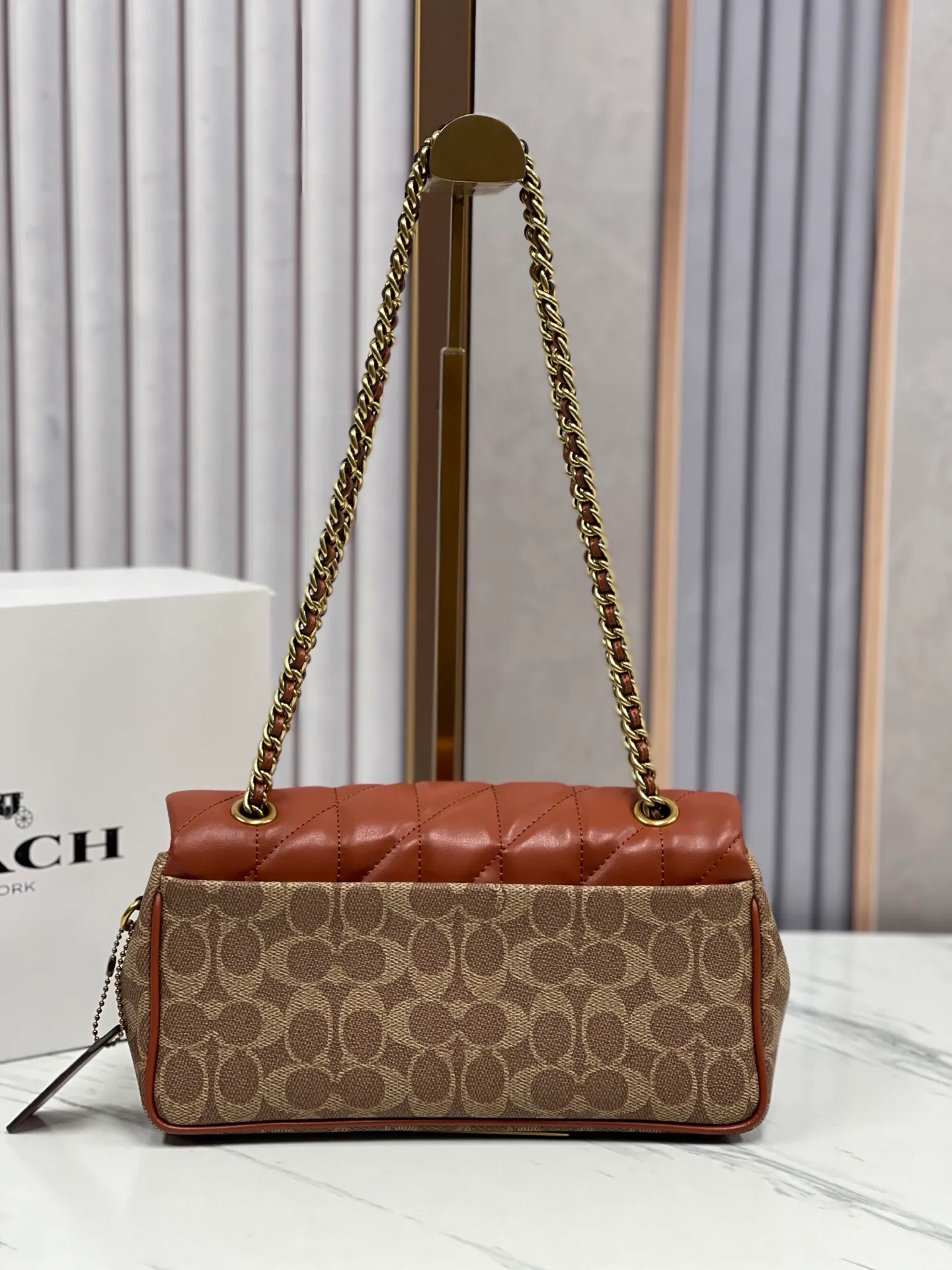 Top original order batch 480¥Coach/Coach new model CY815✈️Quilting Tabby chain tabby with quilting technology. Cool, low-key and high-end gold buckle. Choose a size and color you like. Size 26/15.