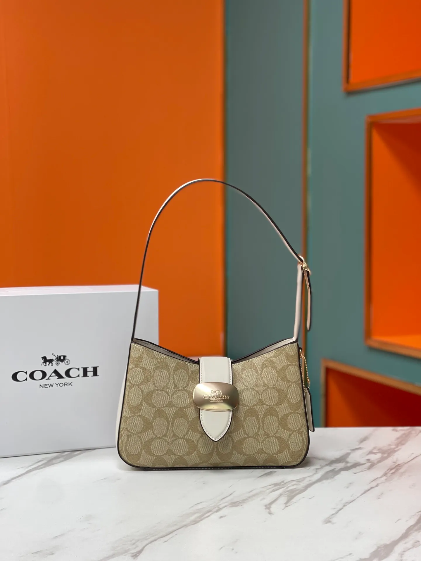 Top original order, batch 400💰Coach counter new model Eliza hobo underarm bag, model CR528. Size 25X6X17