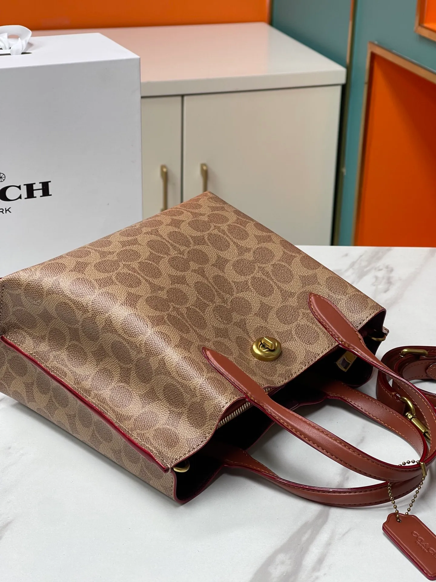 Top original order batch 420💰 coach/Coach new counter model new willow tote24 portable crossbody bag, c8562, mini, size 24.20.10,