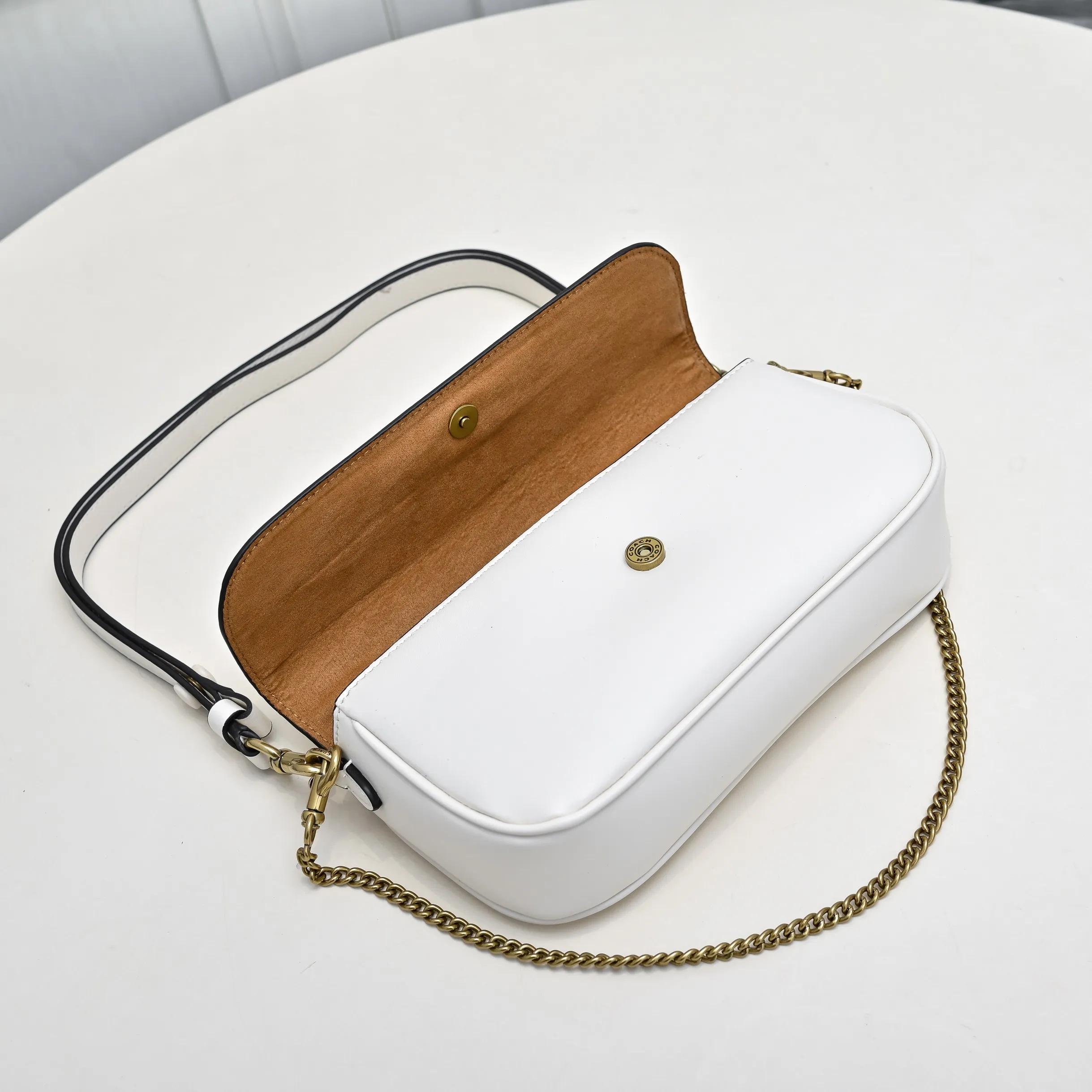 Style number: CAN90 Size: 23.5*12*4.5cm