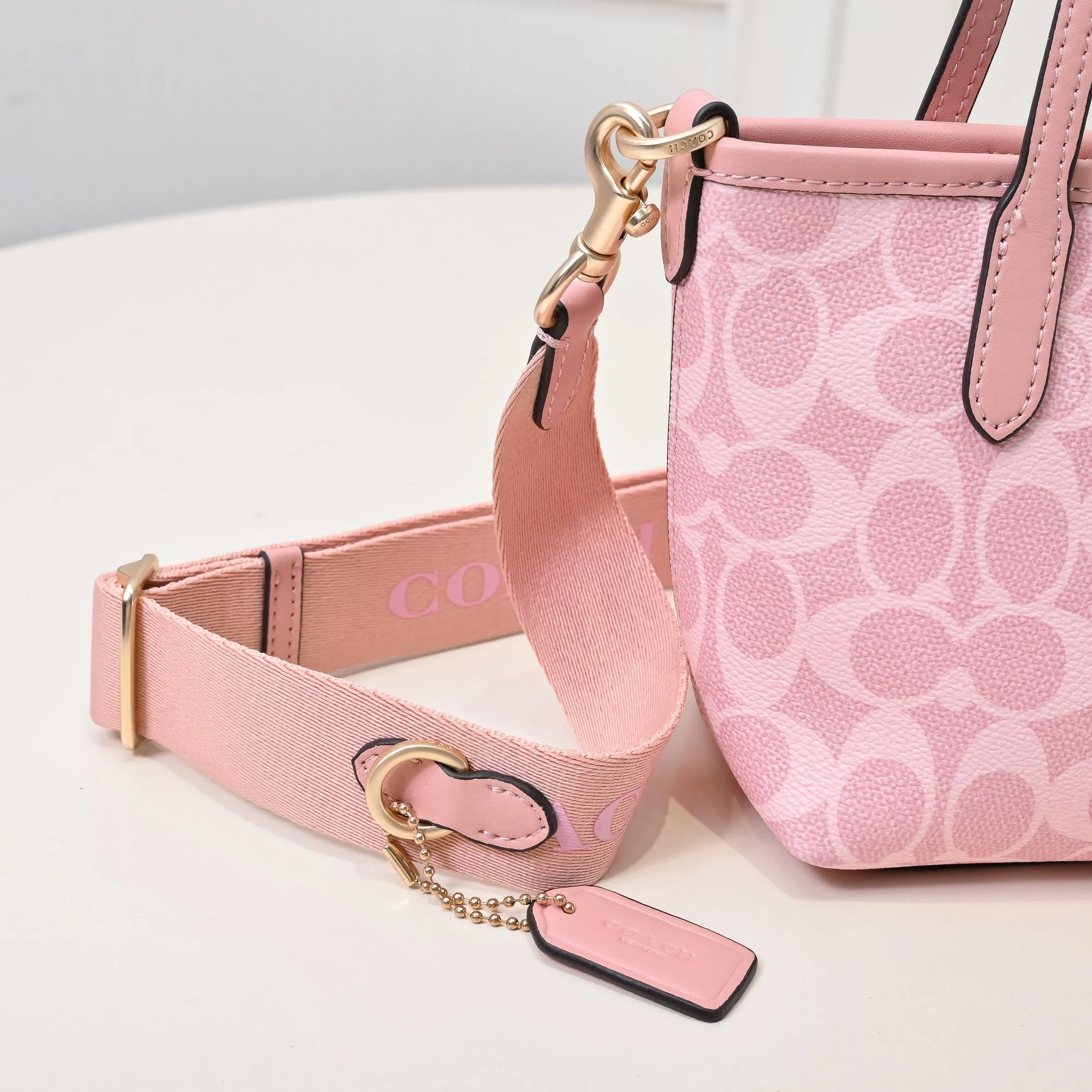P300【Top original order】Model number: CW032 Size: 20*14*9cm