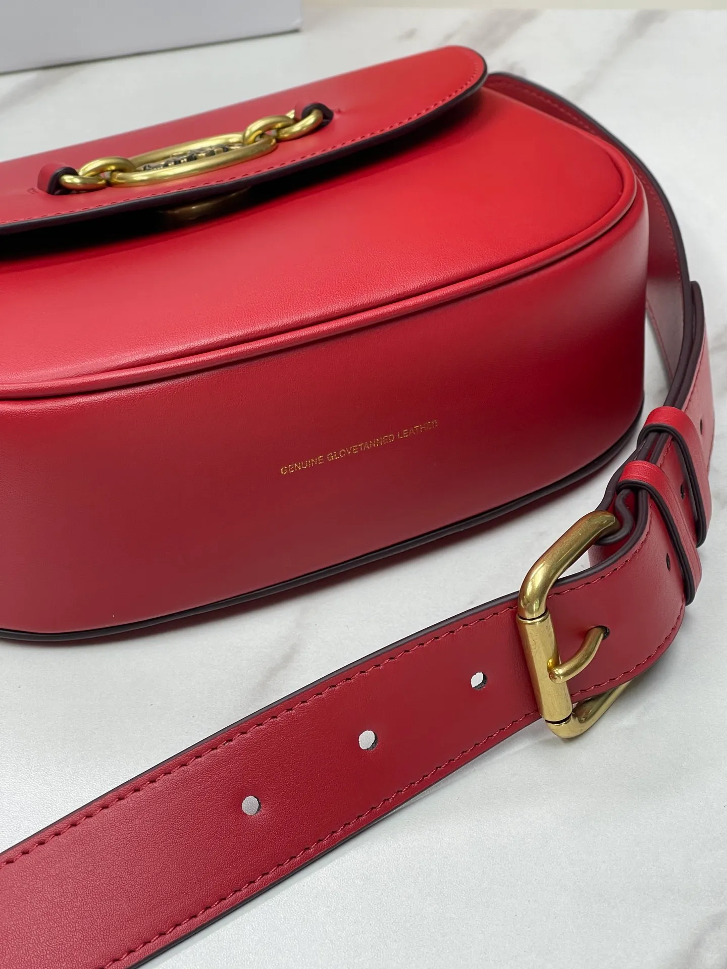 Top original order, batch 440💰 Coach's new counter synchronization model CM705 HARLER shoulder crossbody bag saddle bag, minimalist and casual, casual and versatile item ~ 22x17.5x6cm
