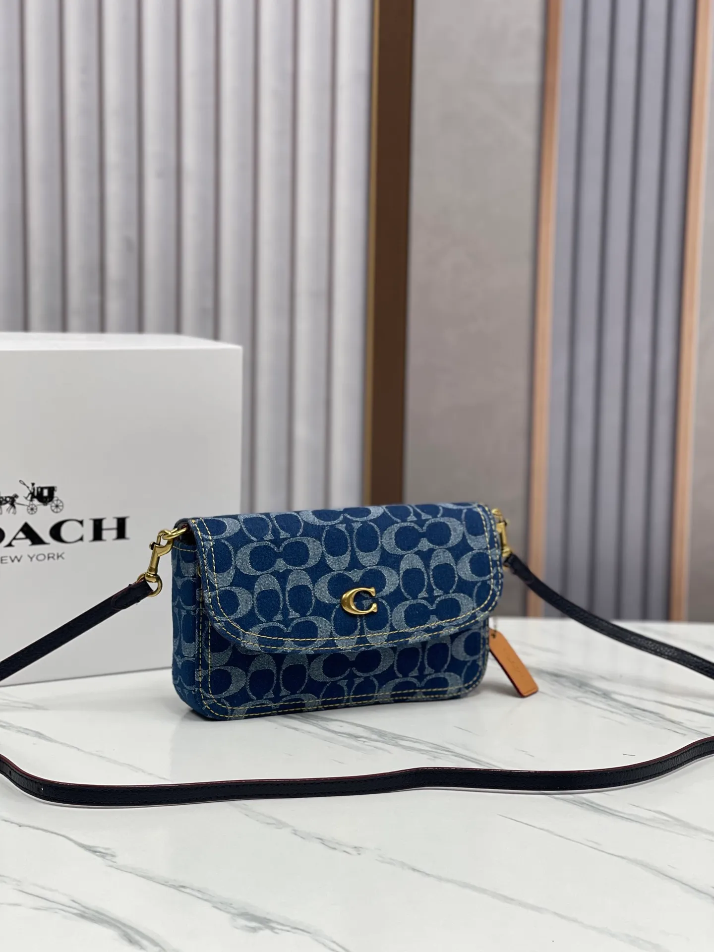 Top original order batch 420💰COACH new model CS126 counter synchronized Hayden crossbody bag fashionable simple versatile denim blue shoulder bag size 20*12*3