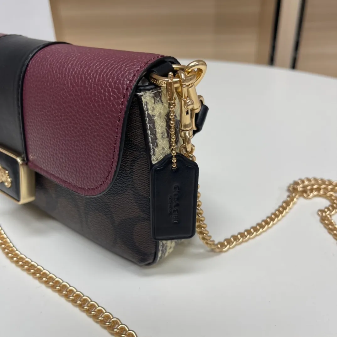 Batch 420💰COACH Classic Outlet New GRACE flip shoulder crossbody bag for women, model CC033. Size: 22X12.5X5.5