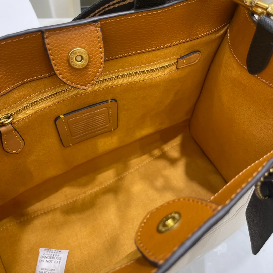 Batch 460💰. Original quality, coach/Coach's new Field30 color-blocked sports webbing small tote bag model 0777 classic simple size: 30*23*15, 🎉🎉🎉💃🌸