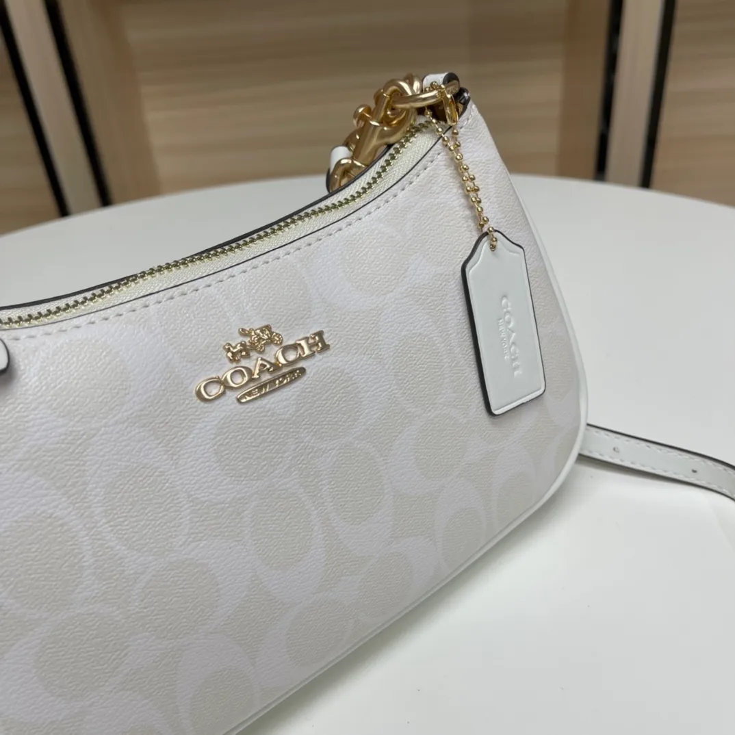 Top original order batch 380💰coach/Coach new armpit bag new model in stock. Model 548, 209, 173. C's Outlet women's bag color-blocked TERI shoulder bag. . DETAILS details Material: cow leather 2 credit card slots Built-in multi-function pocket Top zipper closure, fabric lining Detachable handle with vertical length of 21cm Detachable shoulder strap with vertical length of 58cm, can be used for shoulder or crossbody Dimensions: 24.5cm (length) × 15.5cm (height) 7.5cm (width),
