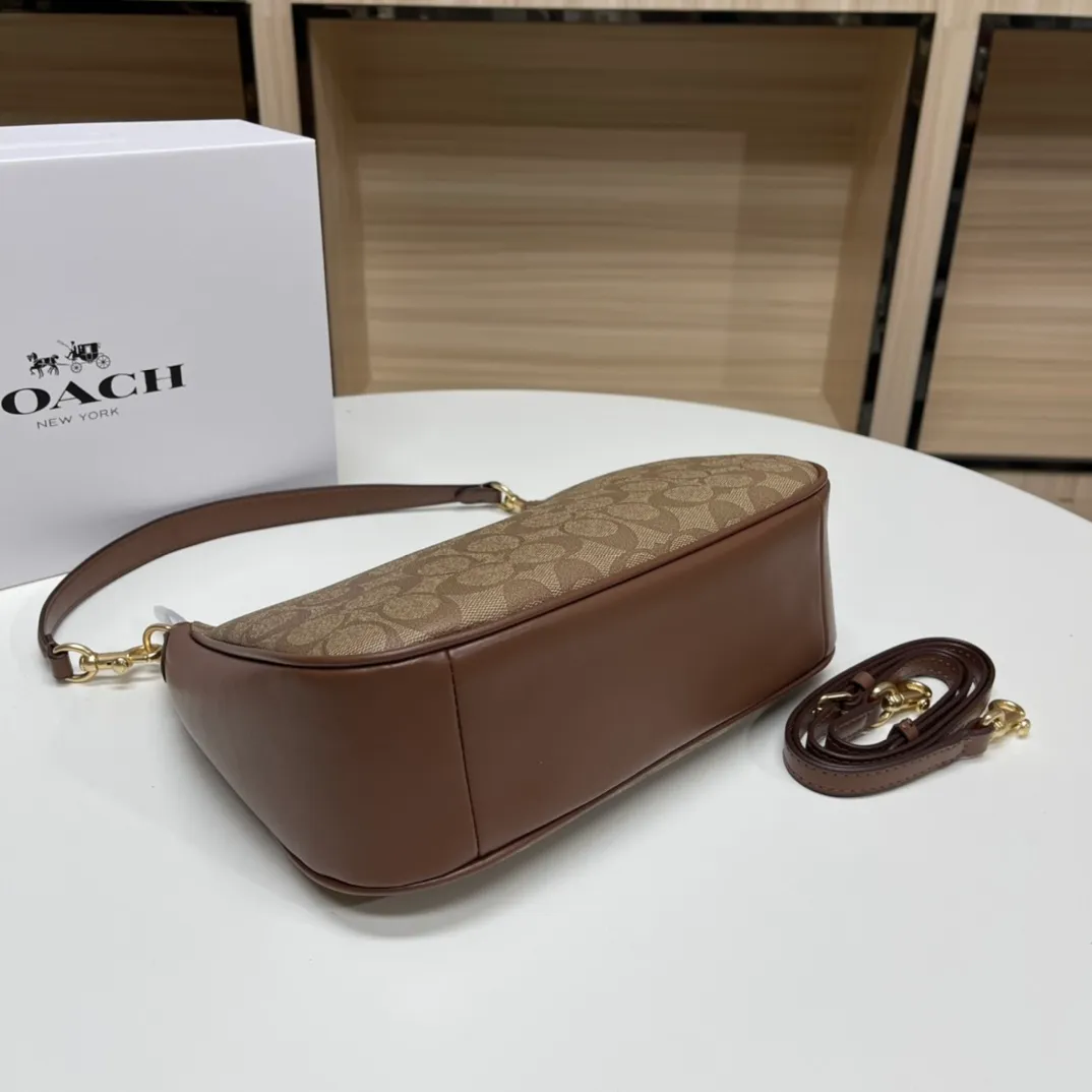 Batch 430💰COACH/Coach official outlet style women's leather college style single shoulder crossbody handbag armpit bag. Model CK161. 29 X23 X23