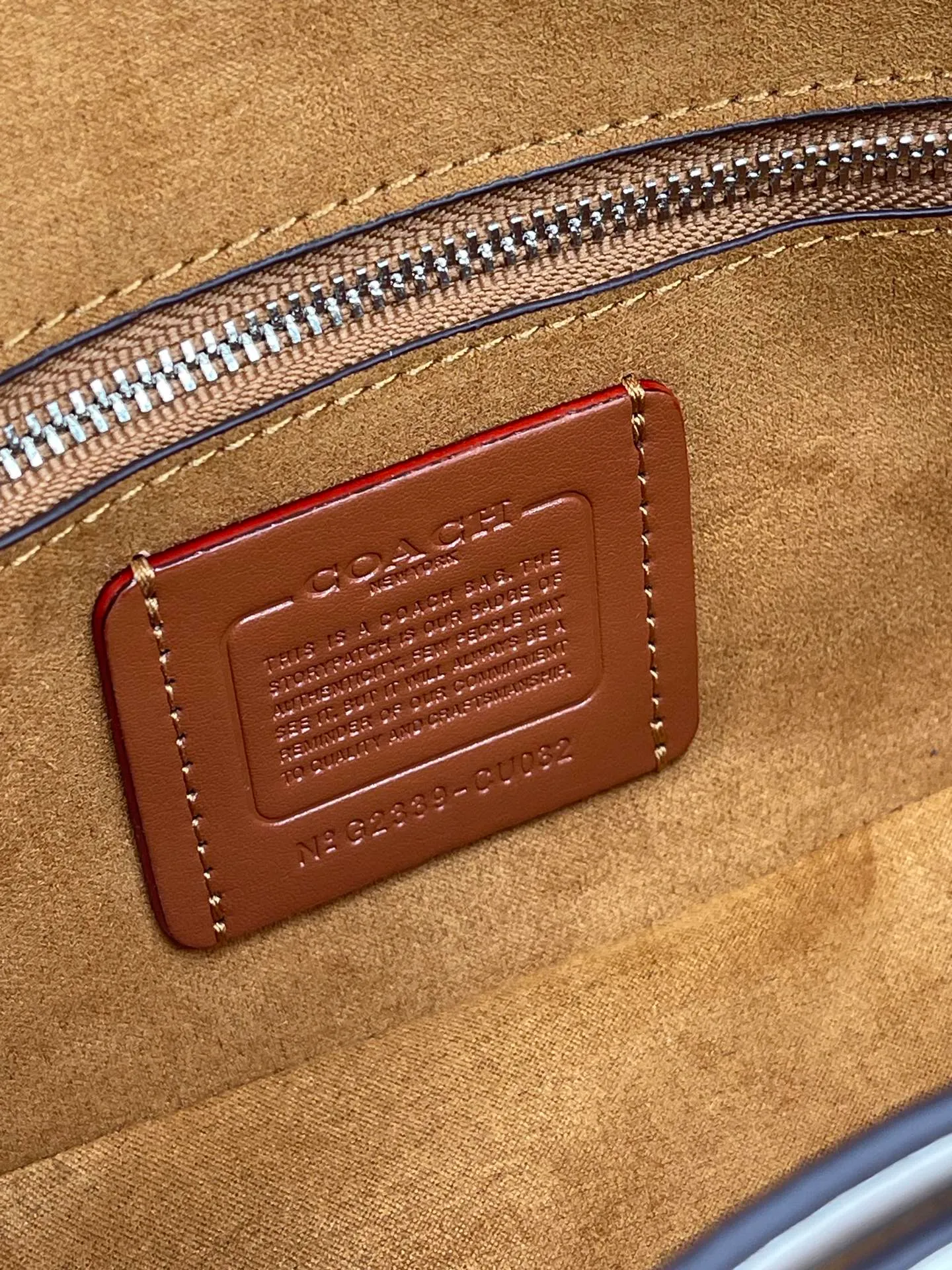 Batch 440💰coach/Coach new women's saddle bag model CU032 shoulder crossbody handbag HARLEY23 retro camellia lock bag armpit bag size: 22*13*5