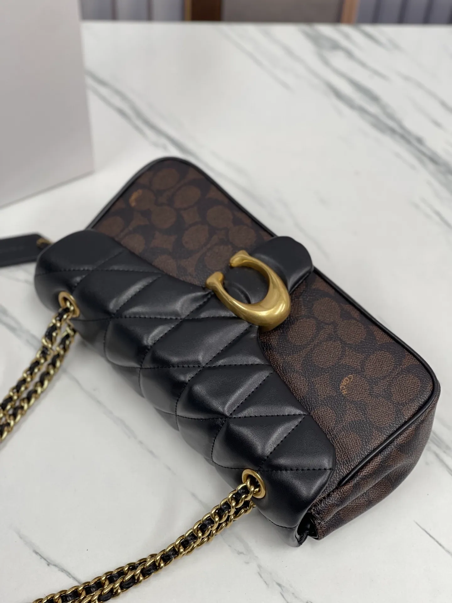 Top original order batch 480¥Coach/Coach new model CY815✈️Quilting Tabby chain tabby with quilting technology. Cool, low-key and high-end gold buckle. Choose a size and color you like. Size 26/15.