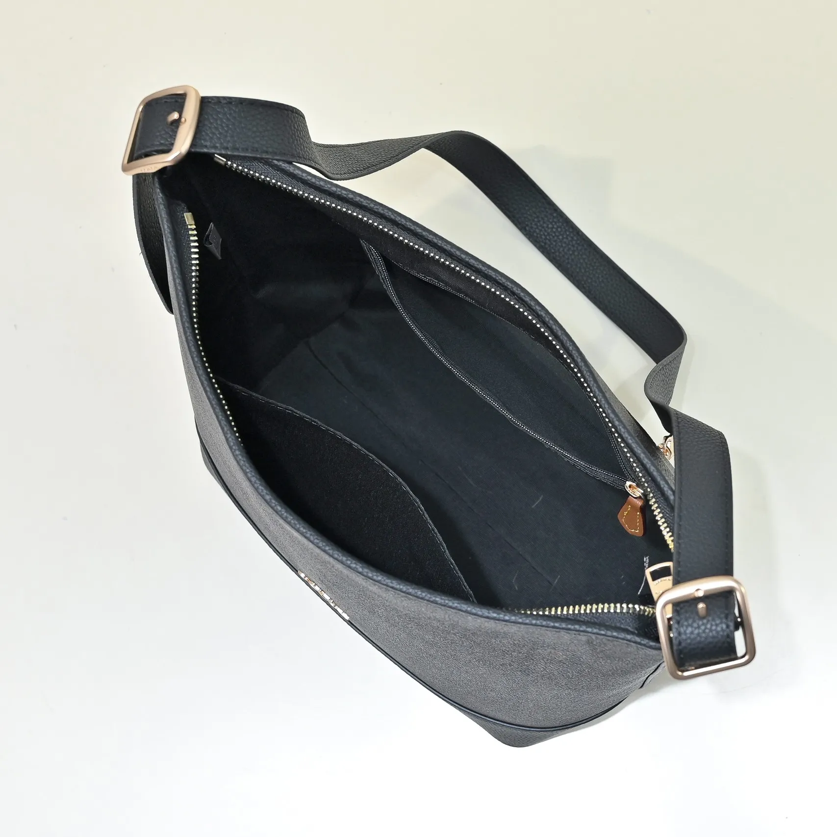 P380 [Top original order] Style number: CBH20 Size: 23*28.5*11.5cm
