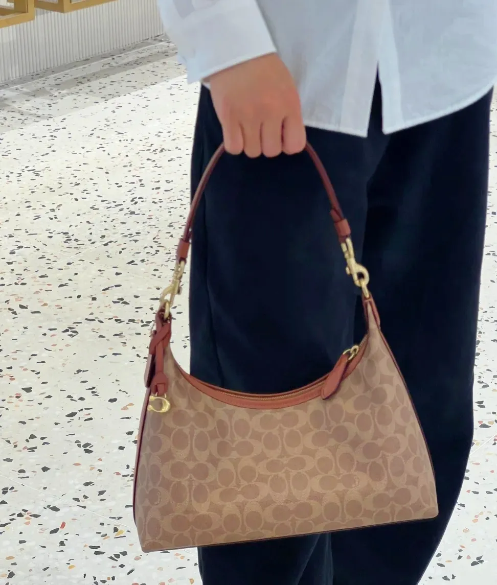 Style number: CAM23 Size: 30*22*11.5cm