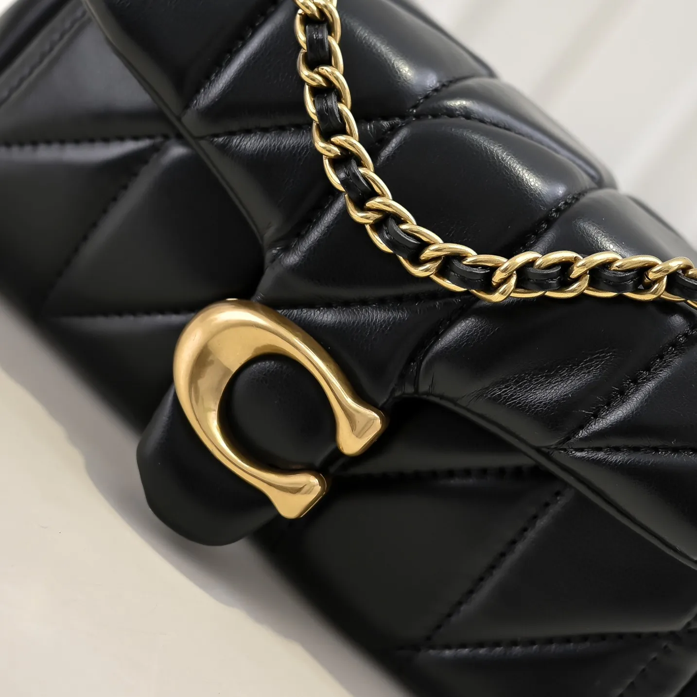 P420 [Top original order] Small gold buckle Style number: CP298 Size: 20*11*7cm