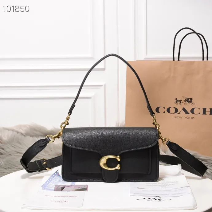 The classic Coach Bacchus bag 73995 is fashionable and versatile, simple and elegant. With the long strap, it is another style, cute and fresh! This bag is really versatile! It is not very heavy, and the leather is very comfortable to touch, not easily deformed, soft and comfortable! Size: 26*15*7.5cm: