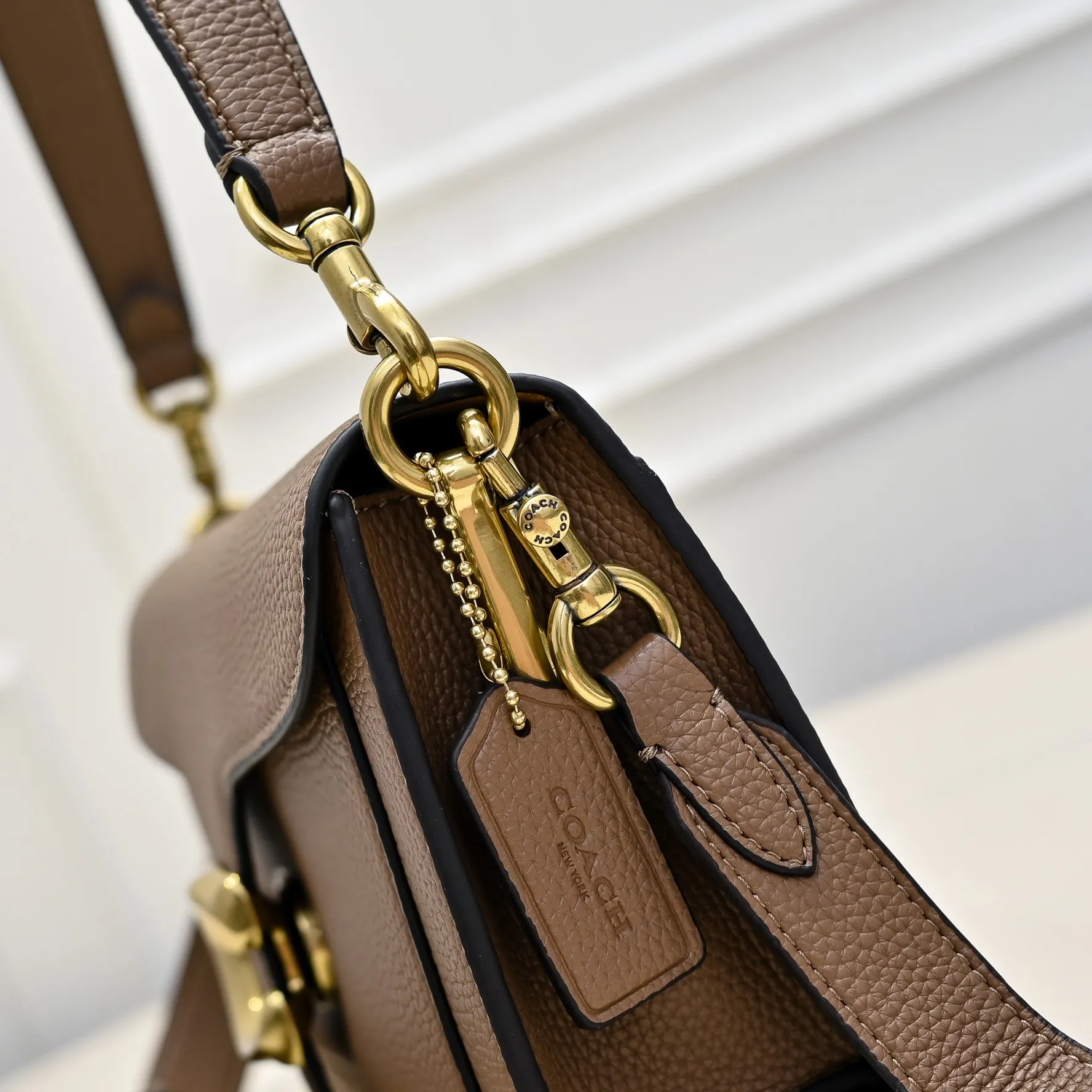 Style number: CH857 Size: 26*15*8cm