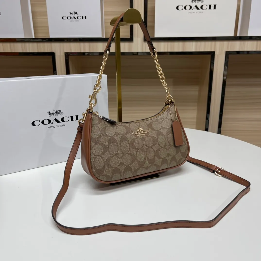 Top original order batch 380💰coach/Coach new armpit bag new model in stock. Model 548, 209, 173. C's Outlet women's bag color-blocked TERI shoulder bag. . DETAILS details Material: cow leather 2 credit card slots Built-in multi-function pocket Top zipper closure, fabric lining Detachable handle with vertical length of 21cm Detachable shoulder strap with vertical length of 58cm, can be used for shoulder or crossbody Dimensions: 24.5cm (length) × 15.5cm (height) 7.5cm (width),