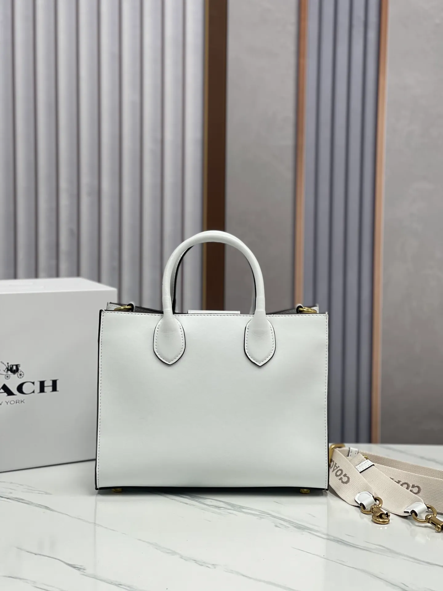 Batch 460💰coach/Coach new model CR681 counter new ACE carriage pattern women's tote bag single shoulder crossbody handheld tote bag double shoulder strap design size: 26X20.5X12
