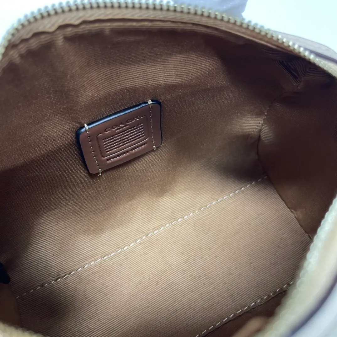 Top original order, batch 400💰COACH/Coach's new women's MINI ROWAN portable shoulder crossbody bag Boston small. CH370 CH159 CH469 CH160 size 16.5×11×9. .