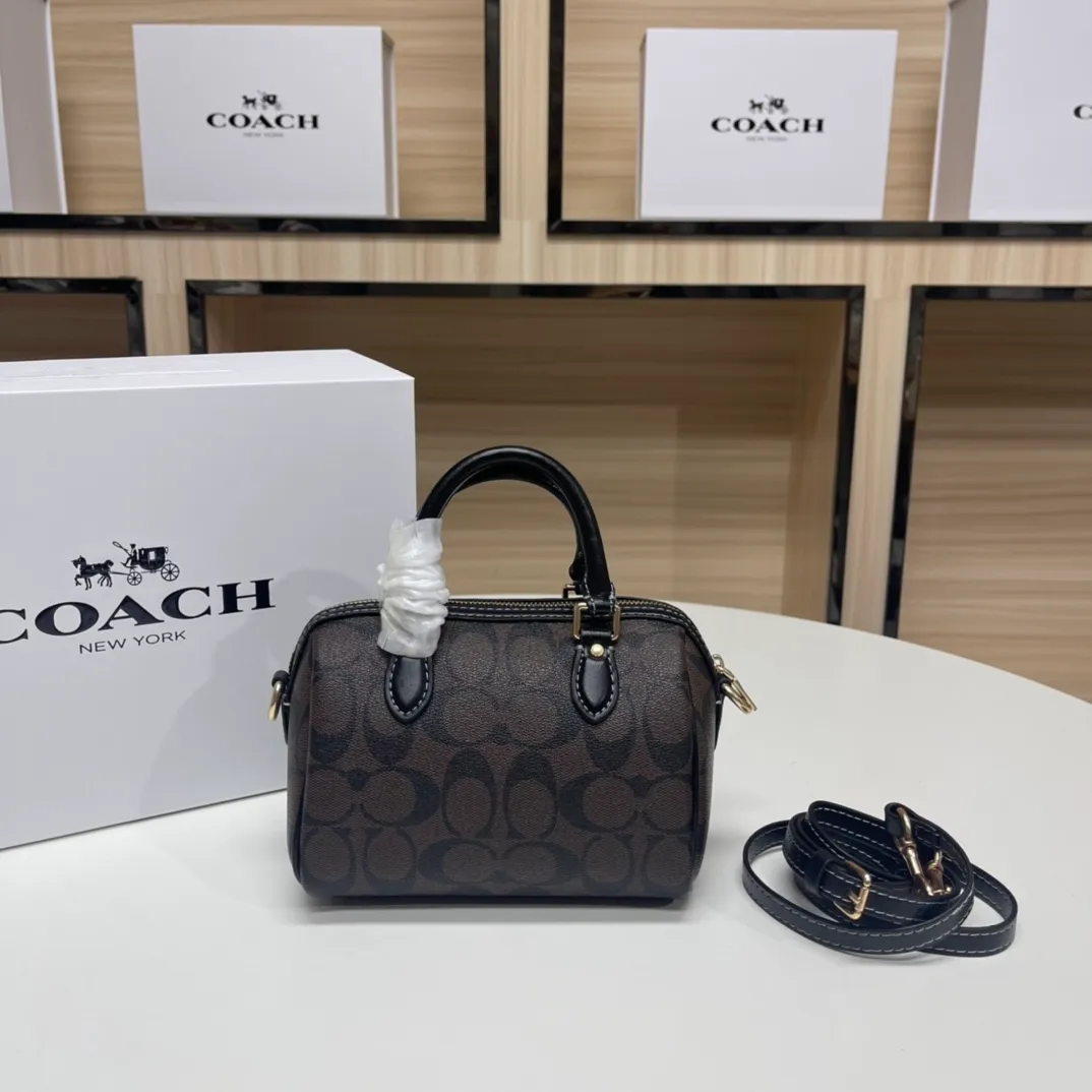 Top original order, batch 400💰COACH/Coach's new women's MINI ROWAN portable shoulder crossbody bag Boston small. CH370 CH159 CH469 CH160 size 16.5×11×9. .