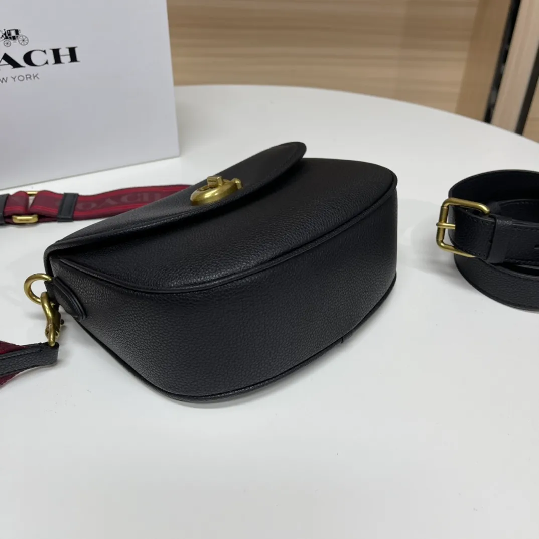 Top original order batch 460💰coach/Coach new ca094. Full leather, black, Willow Saddle vintage saddle bag, crossbody bag, 2 shoulder straps can be matched with different styles, it can be salty or sweet, super classic and beautiful ~ 22x17x7.5cm